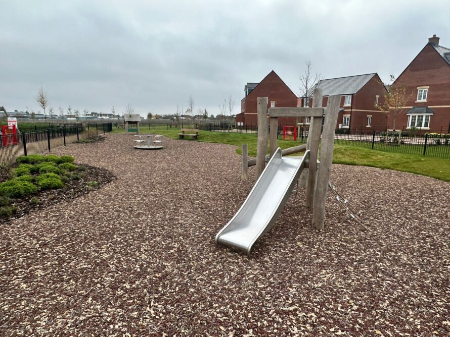 Play area for Persimmon Homes. Fallow Road, Rothwell, Kettering featuring FSC acacia robinia timbers, (a high density, long lasting and durable European hardwood, that are sustainably sourced & certified by the Forest Stewardship Council), plus mulch surfacing.